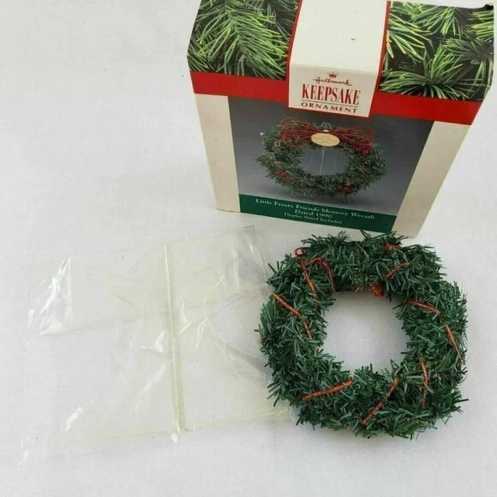 Hallmark Keepsake Ornament 1990 Little Frosty Friends Memory‎ Wreath New Vintage
